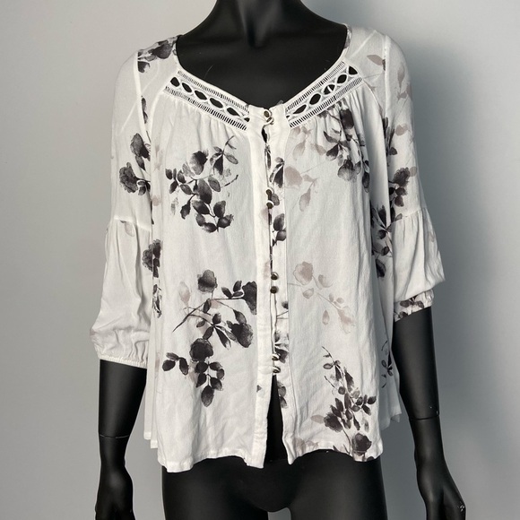Gentle fawn / boho oversized floral button down blouse - Picture 1 of 7